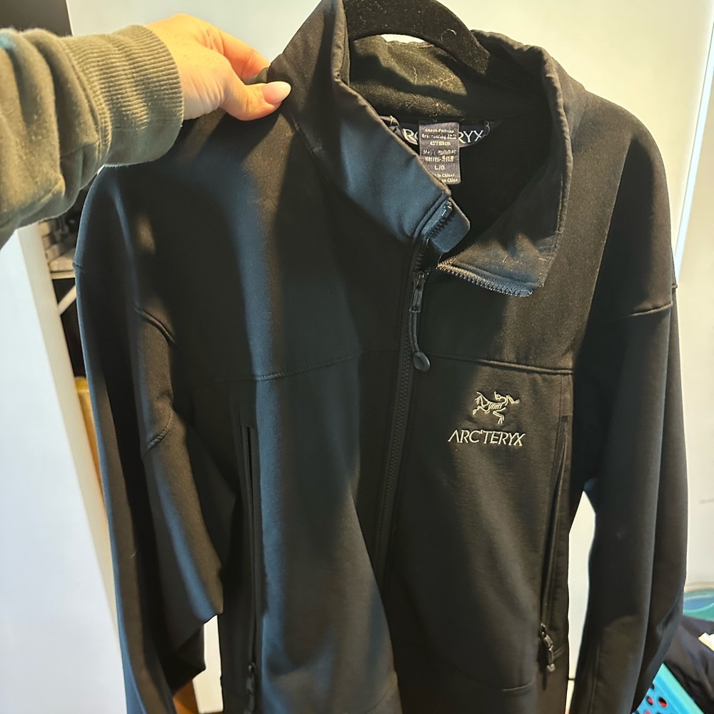Arcteryx men’s large jacket black